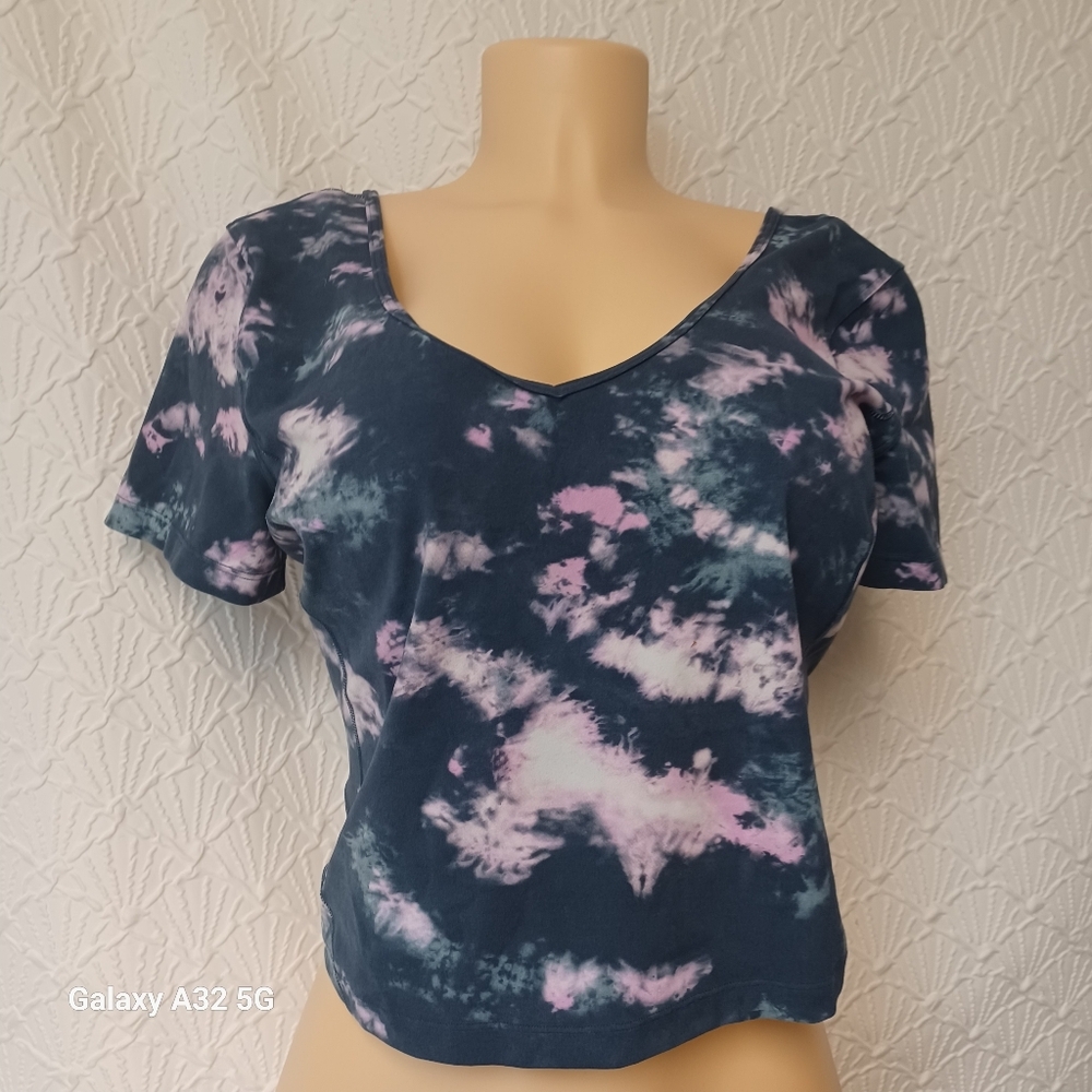 Lululemon Athletica Tie-Dye V-Neck Women Top Size S